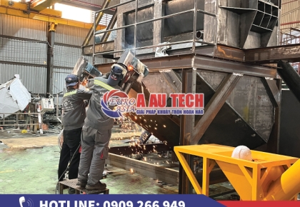 Gia công hoàn thiện máy trộn bột xây dựng 2 tầng tại Á Âu
