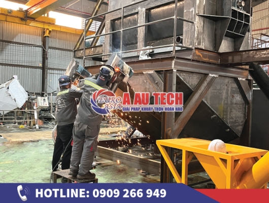 Gia công hoàn thiện máy trộn bột xây dựng 2 tầng tại Á Âu