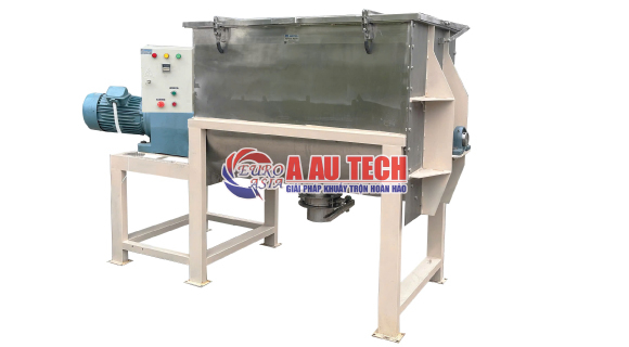 Máy trộn bột nằm ngang