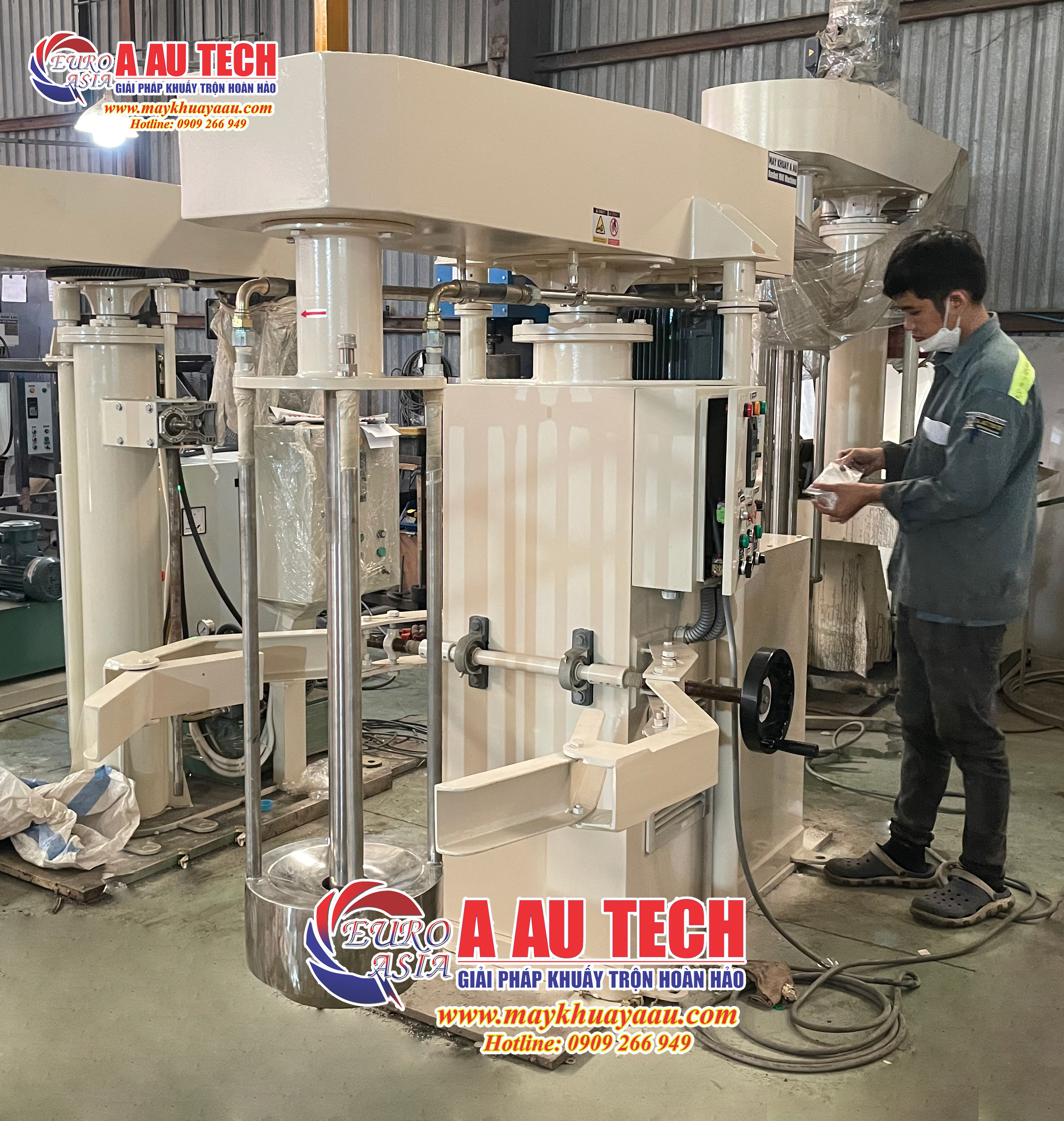 Máy nghiền phân bón dạng rổ
