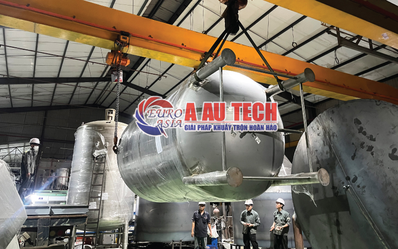 Bồn khuấy 11000 lít