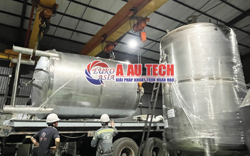 Bồn khuấy 11000 lít