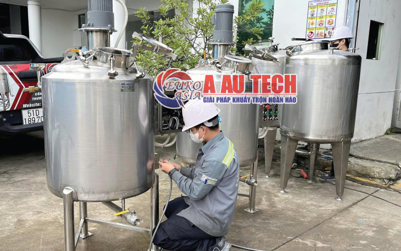 Bồn khuấy mỹ phẩm