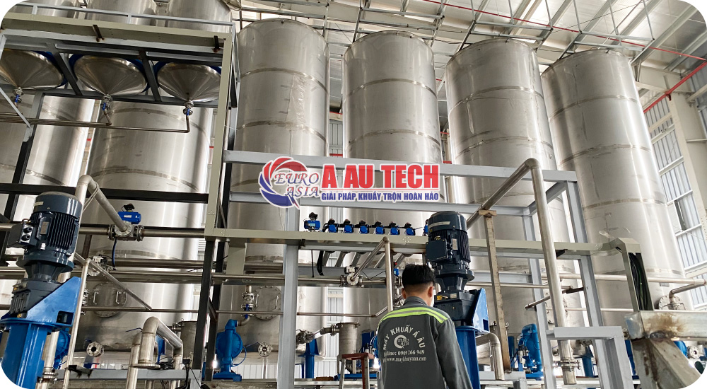 hệ thống khuấy trộn sơn kèm silo chứa phụ gia