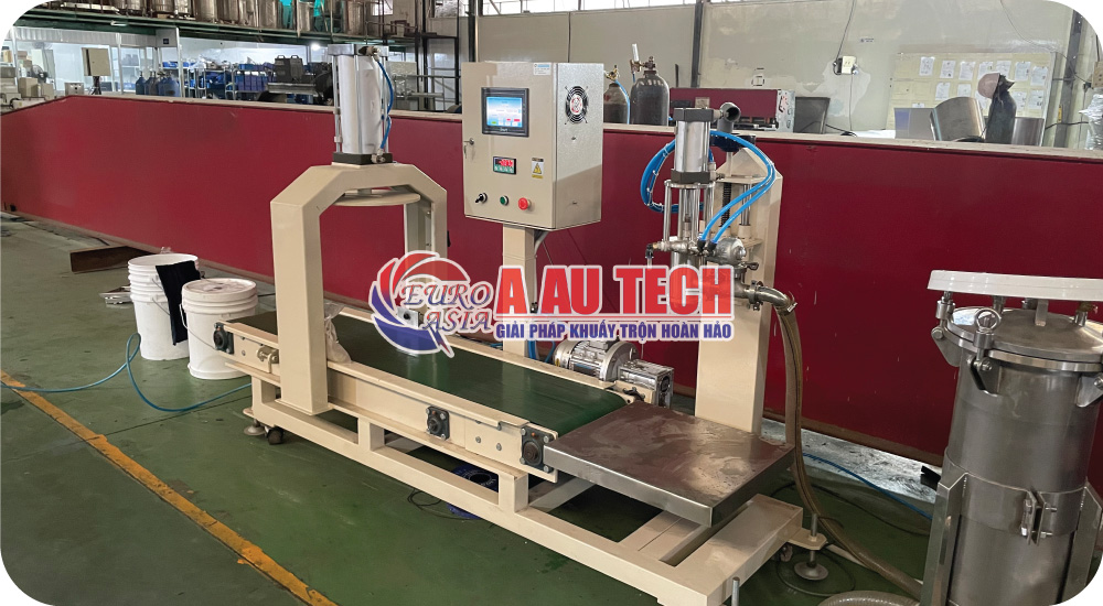 Máy chiết rót sơn tự động