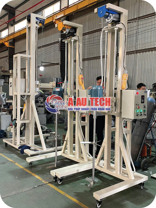 Máy khuấy nâng điện