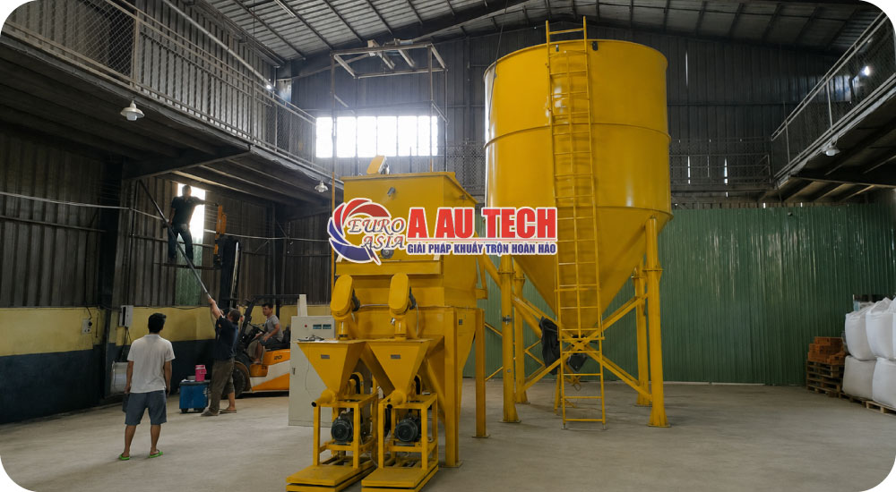 Máy trộn xi măng kèm silo 30 tấn 