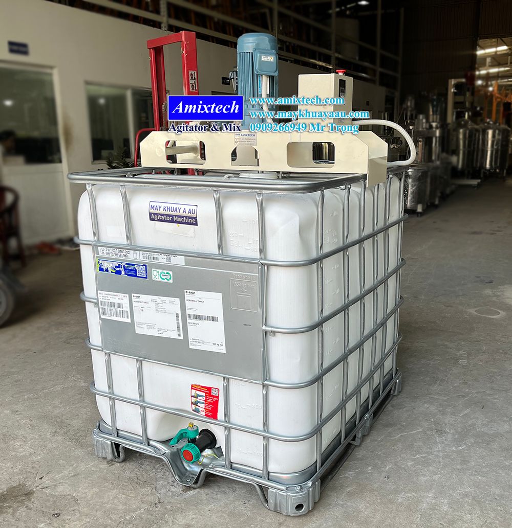 máy khuấy 1000 lít IBC