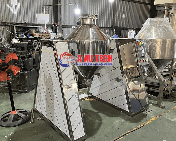 máy trộn bột khô dạng trống 3