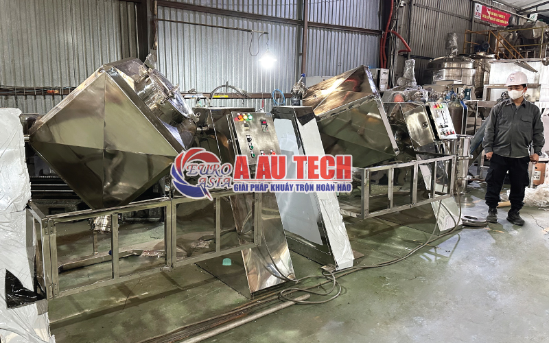 Máy trộn lập phương