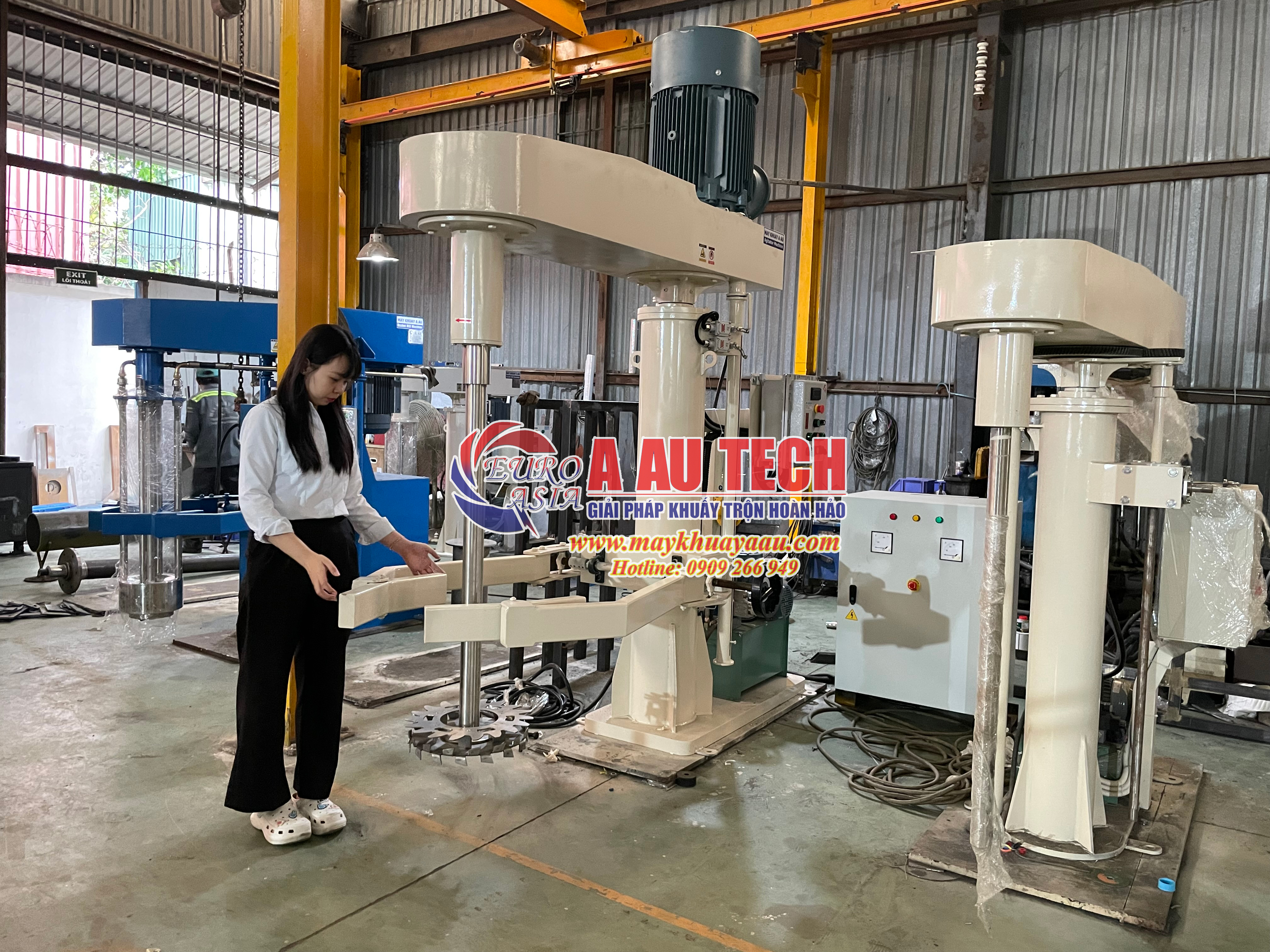 Máy khuấy dung tích lớn