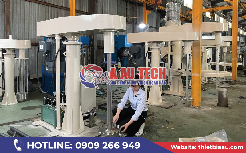 Máy khuấy trộn sơn công nghiệp
