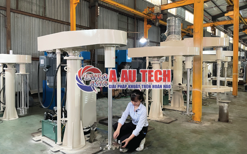 Máy khuấy sơn công nghiệp 