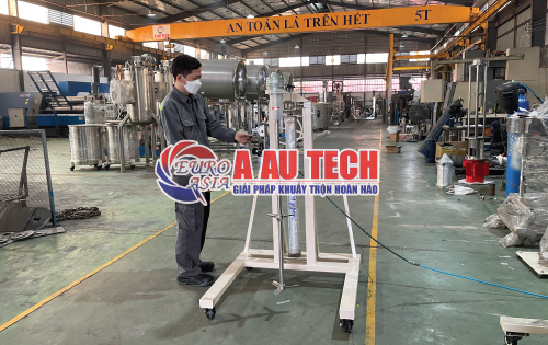 Máy khuấy trộn hóa chất