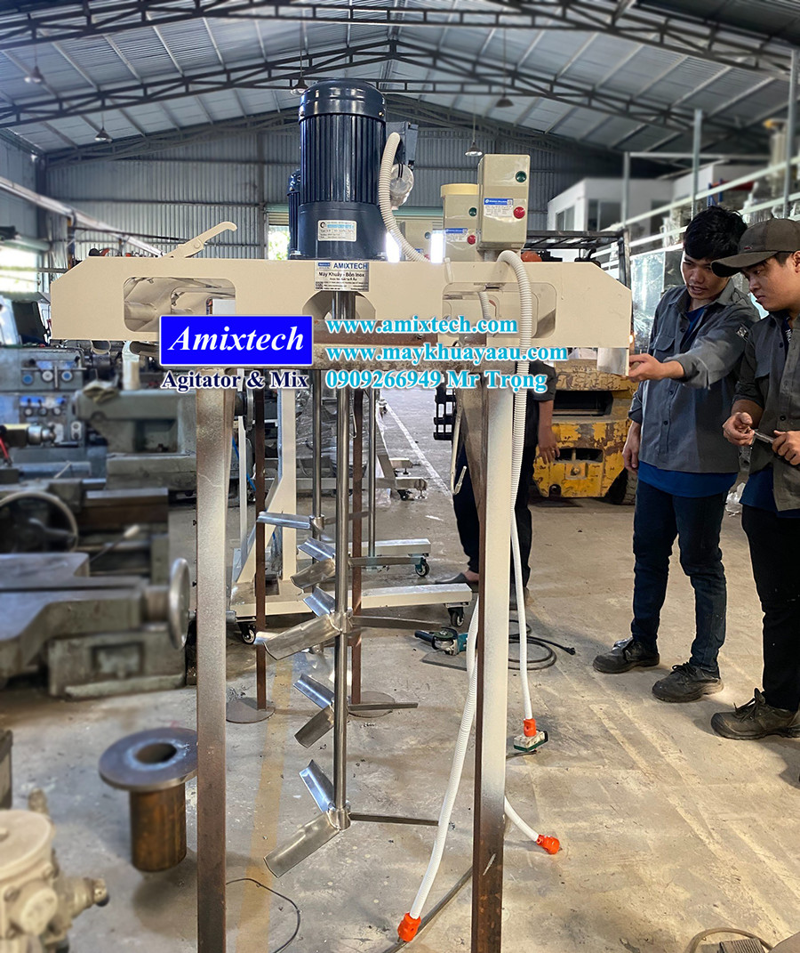 máy khuấy gá thùng ibc 1000 lít