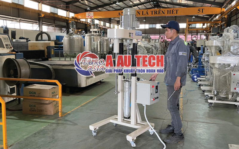Máy khuấy trộn sơn 200 lít