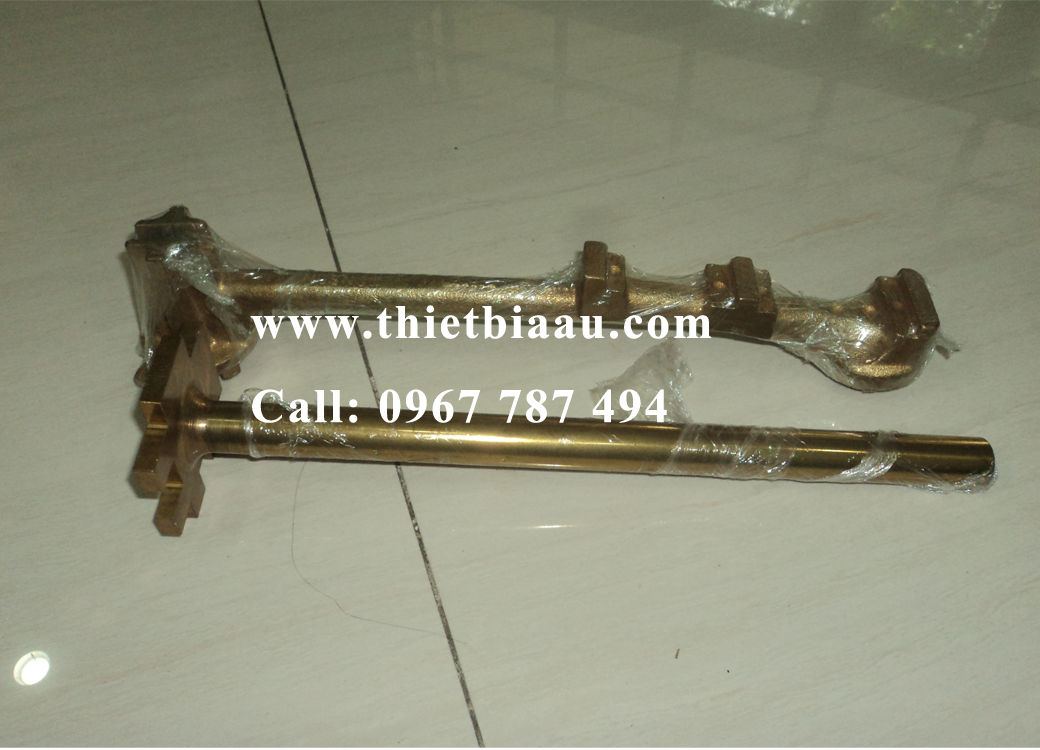 dụng cụ mở thùng phuy đa năng
