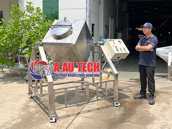 Khám phá công dụng vượt trội của máy trộn bột khô hình lập phương trong sản xuất