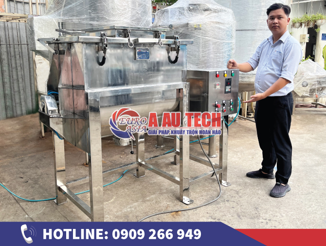 Gia công máy trộn thực phẩm 200kg nằm ngang theo yêu cầu